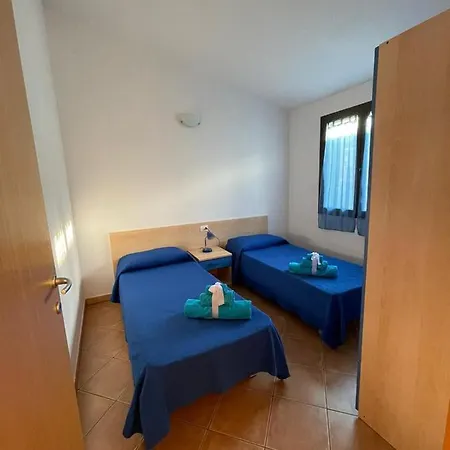Vacanze Sole E Luna Сasa de vacaciones Budoni